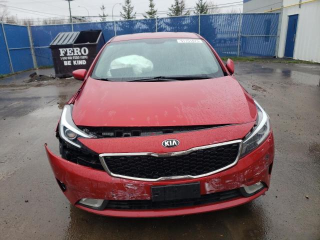 3KPFL4A76HE134566 - 2017 KIA FORTE LX RED photo 5