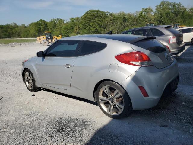 KMHTC6AD6DU122526 - 2013 HYUNDAI VELOSTER SILVER photo 2