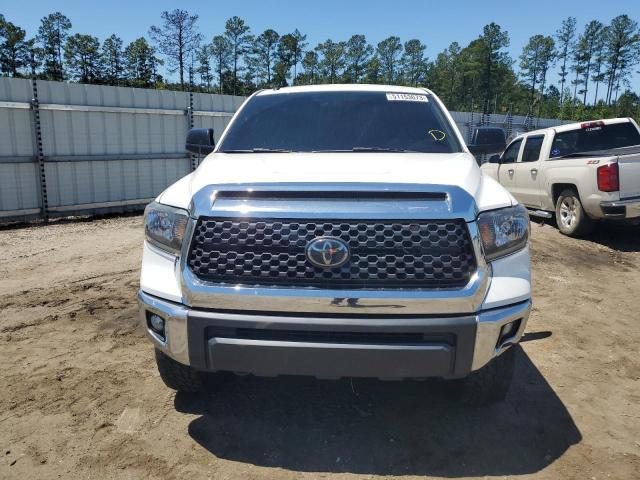 5TFDW5F11JX702754 - 2018 TOYOTA TUNDRA CREWMAX SR5 WHITE photo 5