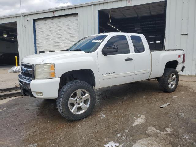 2011 CHEVROLET SILVERADO K1500 LT, null