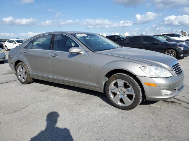 WDDNG71X67A059425 - 2007 MERCEDES-BENZ S 550 SILVER photo 4