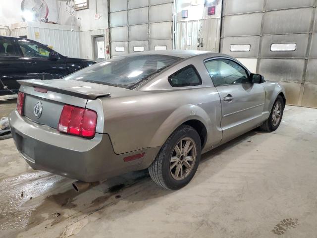 1ZVHT80N185168956 - 2008 FORD MUSTANG GRAY photo 3
