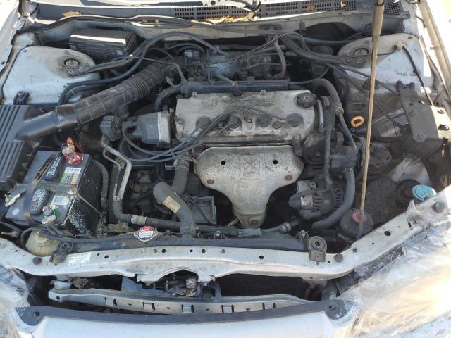 1HGCG56421A019999 - 2001 HONDA ACCORD LX SILVER photo 11