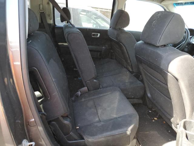 5FNYF4H24BB031447 - 2011 HONDA PILOT LX GRAY photo 10