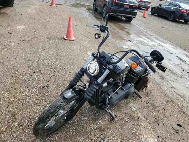 1HD1YJJ14KC023372 - 2019 HARLEY-DAVIDSON FXBB BLACK photo 2