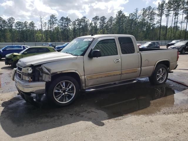 1GCEC19Z57Z183275 - 2007 CHEVROLET SILVERADO C1500 CLASSIC Qızıl foto 1