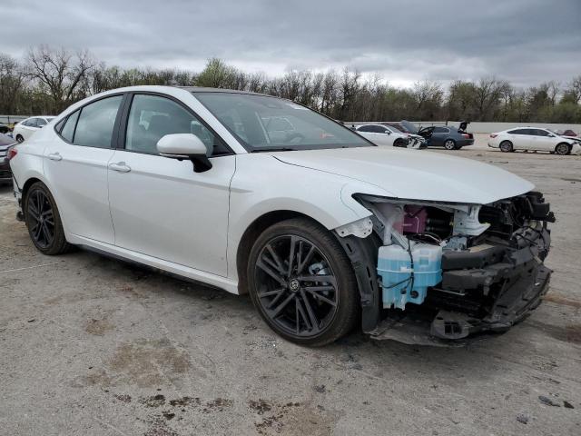 4T1DAACK4SU063613 - 2025 TOYOTA CAMRY XSE WHITE photo 4