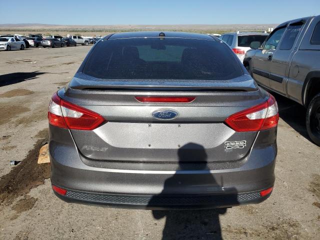 1FAHP3F21CL130404 - 2012 FORD FOCUS SE GRAY photo 6