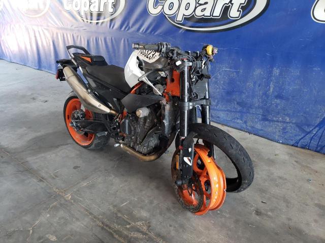 VBKTU9407LM800256 - 2020 KTM 890 DUKE R WHITE photo 1