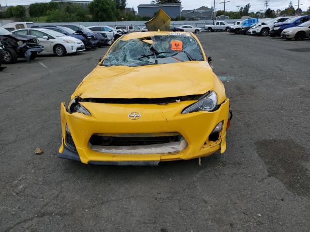JF1ZNAA17F8706906 - 2015 TOYOTA SCION FR-S YELLOW photo 5