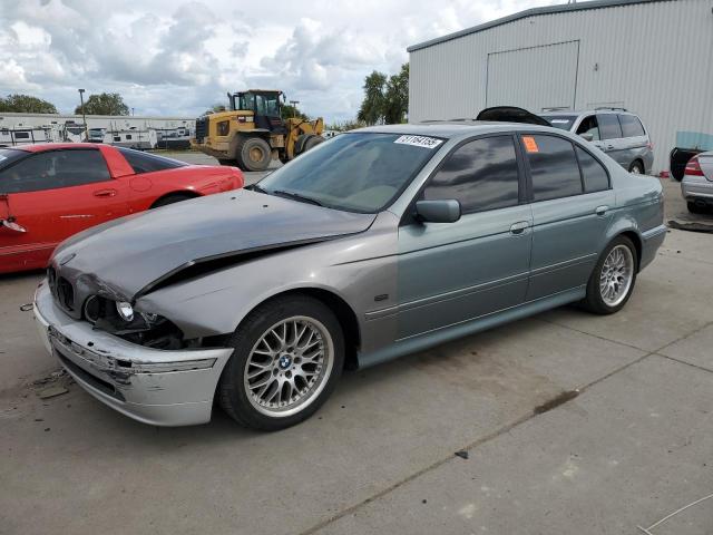 WBADT63462CH87953 - 2002 BMW 535 BASE I AUTOMATIC GREEN photo 1