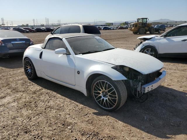 JN1AZ36A84M253547 - 2004 NISSAN 350Z ROADSTER WHITE photo 4