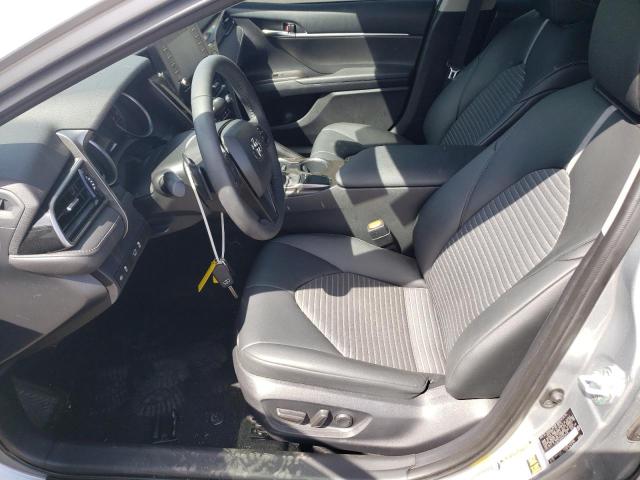 4T1G11AK6PU732116 - 2023 TOYOTA CAMRY SE NIGHT SHADE SILVER photo 7