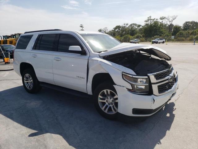 1GNSCAKC2KR286114 - 2019 CHEVROLET TAHOE C1500  LS WHITE photo 4