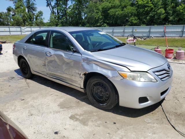 4T1BF3EK2AU026107 - 2010 TOYOTA CAMRY BASE SILVER photo 4