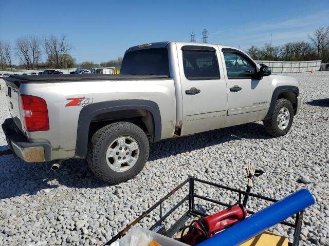 2GCEK13M371637192 - 2007 CHEVROLET SILVERADO K1500 CREW CAB SILVER photo 3