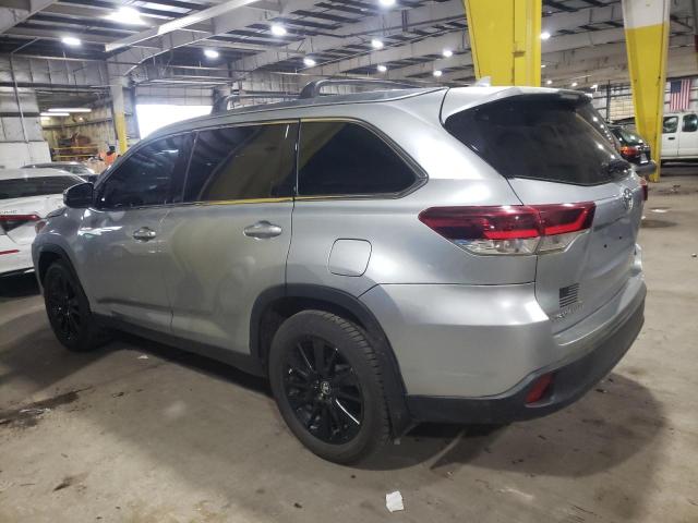 5TDJZRFHXKS573631 - 2019 TOYOTA HIGHLANDER SE SILVER photo 2