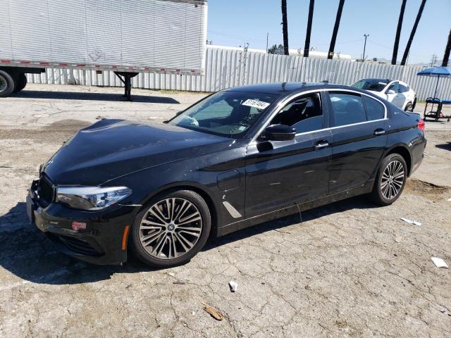 WBAJA9C51JB252257 - 2018 BMW 530E BLACK photo 1