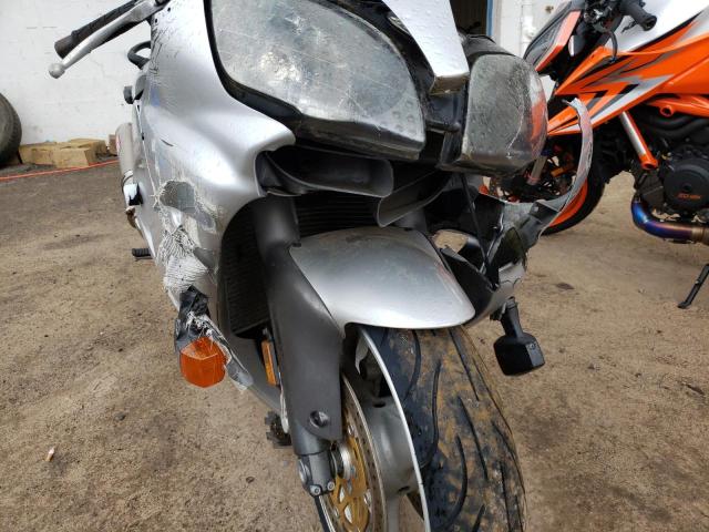 JKAZX4J196A061894 - 2006 KAWASAKI ZX600 J1 SILVER photo 9