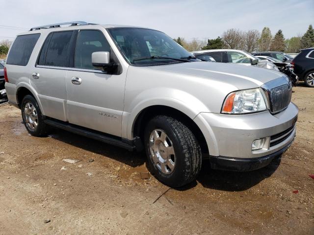 5LMFU28546LJ29806 - 2006 LINCOLN NAVIGATOR 银色 照片 4