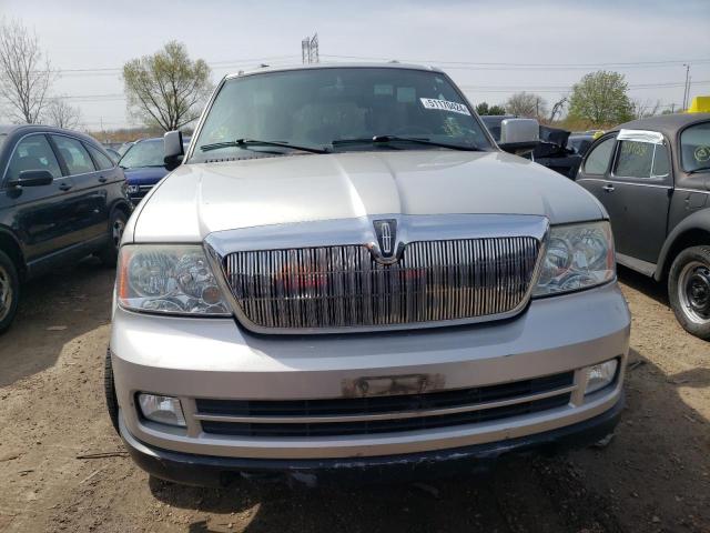 5LMFU28546LJ29806 - 2006 LINCOLN NAVIGATOR 银色 照片 5