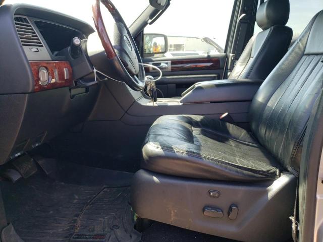 5LMFU28546LJ29806 - 2006 LINCOLN NAVIGATOR 银色 照片 7