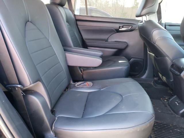 5TDGZRBH4LS513748 - 2020 TOYOTA HIGHLANDER XLE BLACK photo 11