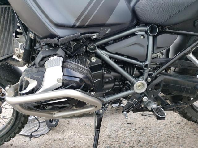 WB10M1301N6F90882 - 2022 BMW R 1250 GS ADVENTURE BLACK photo 7