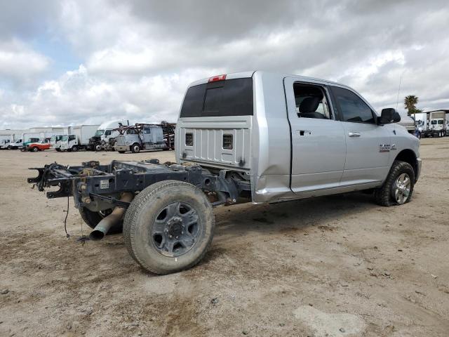3C63R3LL3FG590765 - 2015 RAM 3500 SLT SILVER photo 3