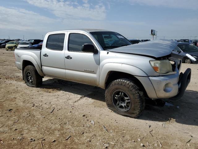 3TMJU62N48M051529 - 2008 TOYOTA TACOMA DOUBLE CAB PRERUNNER SILVER photo 4
