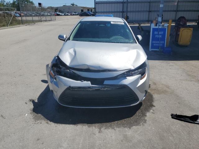 5YFB4MDE0RP119292 - 2024 TOYOTA COROLLA LE SILVER photo 5