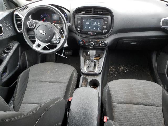 KNDJ23AU8L7060377 - 2020 KIA SOUL LX GRAY photo 8