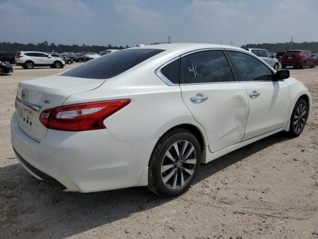 1N4AL3AP5HC131465 - 2017 NISSAN ALTIMA 2.5 WHITE photo 3