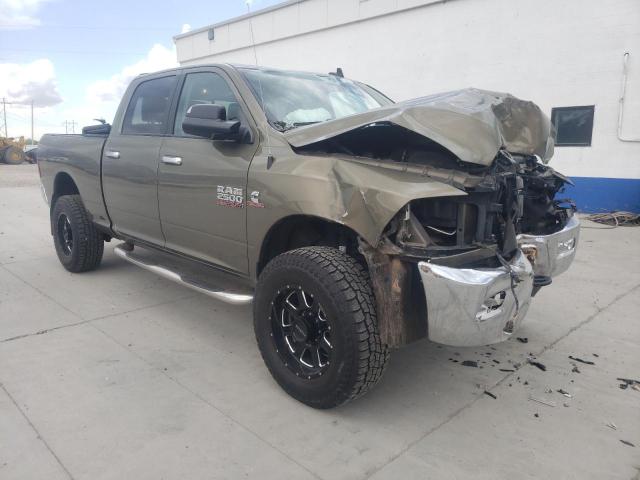 3C6UR5DL2FG639940 - 2015 RAM 2500 SLT მწვანე ფოტო 4