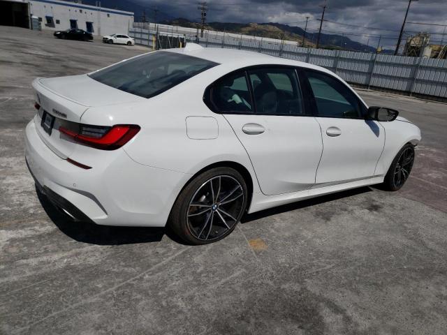 3MW5U7J09N8C39137 - 2022 BMW M340I WHITE photo 3