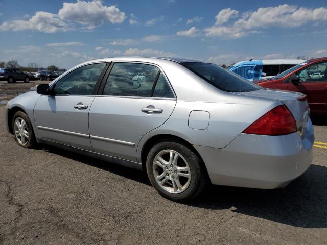 1HGCM66417A079490 - 2007 HONDA ACCORD SE SILVER photo 2