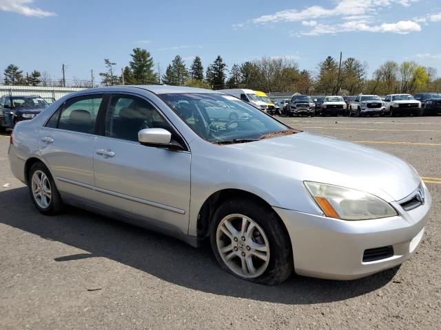 1HGCM66417A079490 - 2007 HONDA ACCORD SE SILVER photo 4