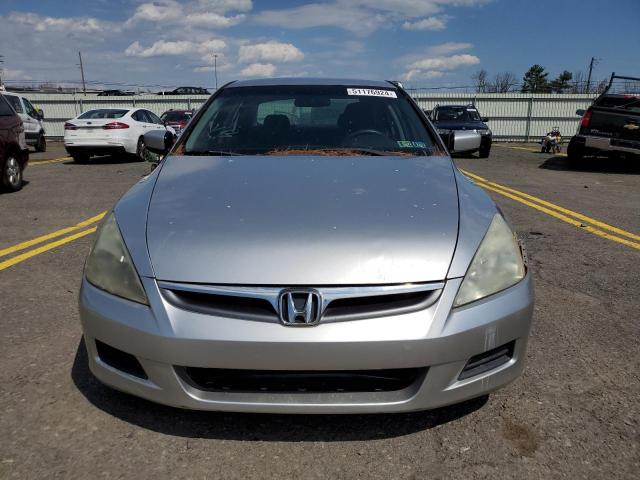 1HGCM66417A079490 - 2007 HONDA ACCORD SE SILVER photo 5