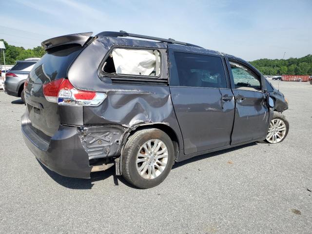 5TDYK3DC5CS230329 - 2012 TOYOTA SIENNA XLE GRAY photo 3