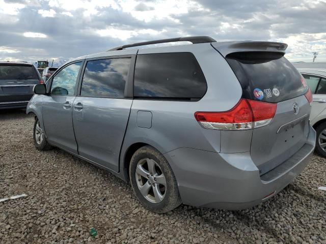 5TDKK3DC2ES505406 - 2014 TOYOTA SIENNA LE GRAY photo 2