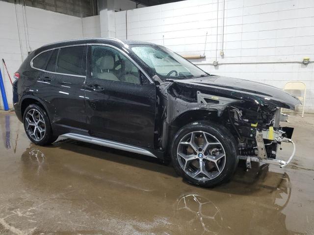 WBXHT3C52K5L38821 - 2019 BMW X1 XDRIVE28I BLACK photo 4