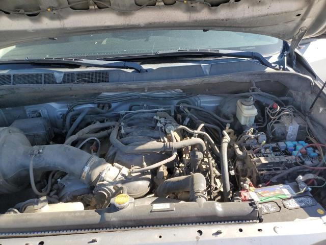 5TFDW5F11AX113879 - 2010 TOYOTA TUNDRA CREWMAX SR5 SILVER photo 11