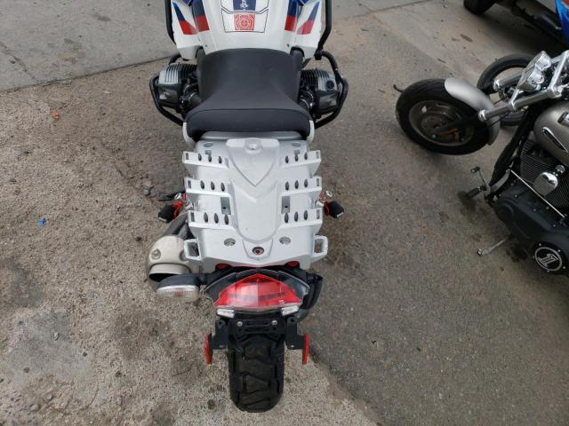 WB1046007CZX53304 - 2012 BMW R1200 GS WHITE photo 6