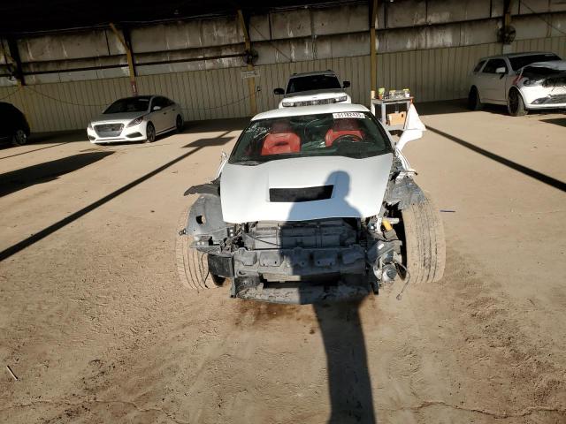 1G1YB2D75K5100805 - 2019 CHEVROLET CORVETTE STINGRAY 1LT WHITE photo 5