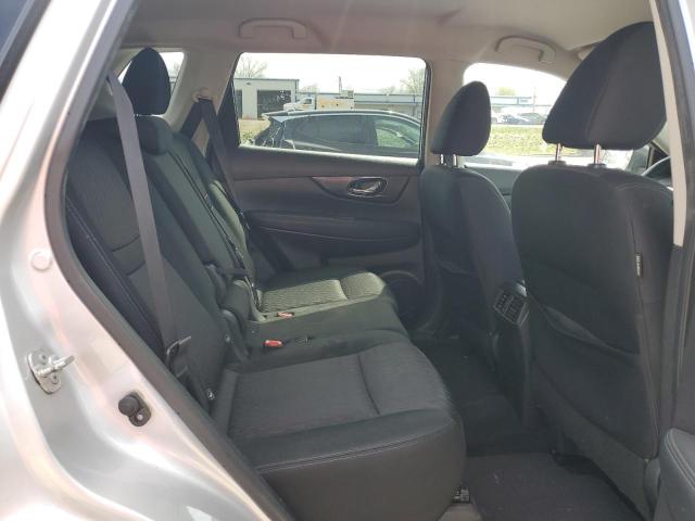 KNMAT2MT6JP537279 - 2018 NISSAN ROGUE S ვერცხლისფერი ფოტო 11