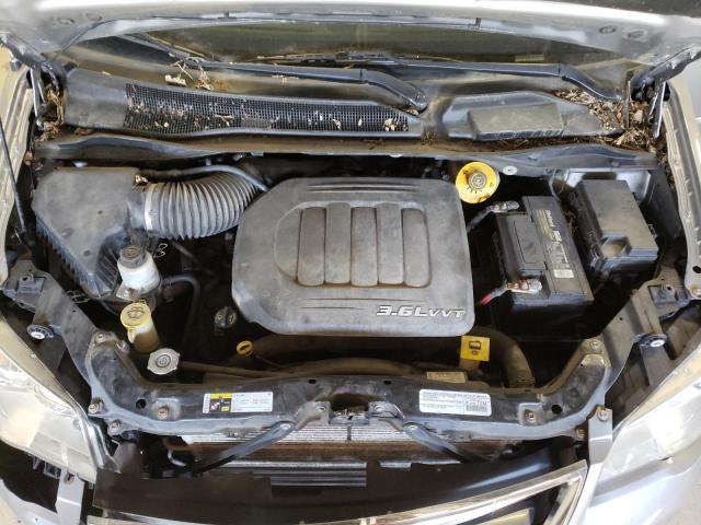 2C4RC1BG6FR537971 - 2015 CHRYSLER TOWN & COU TOURING ვერცხლისფერი ფოტო 12