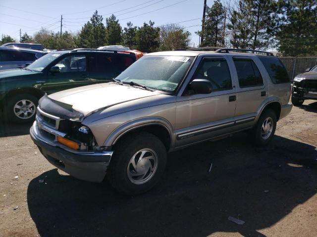 1GNDT13W812127817 - 2001 CHEVROLET BLAZER SILVER photo 1