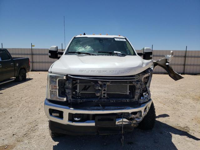 1FT8W3DTXKEC22672 - 2019 FORD F350 SUPER DUTY WHITE photo 5