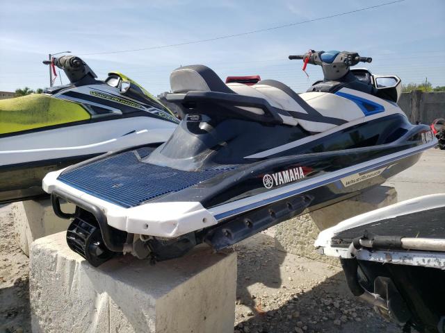 YAMA3089K819 - 2019 YAMAHA VX DELUXE BLACK photo 4