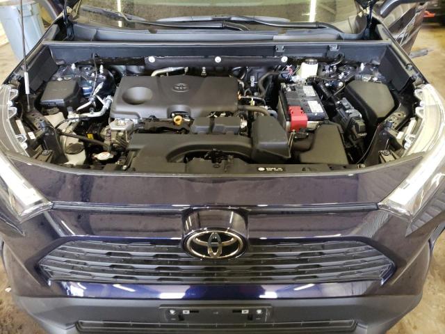 2T3P1RFV8RW443802 - 2024 TOYOTA RAV4 XLE BLUE photo 11